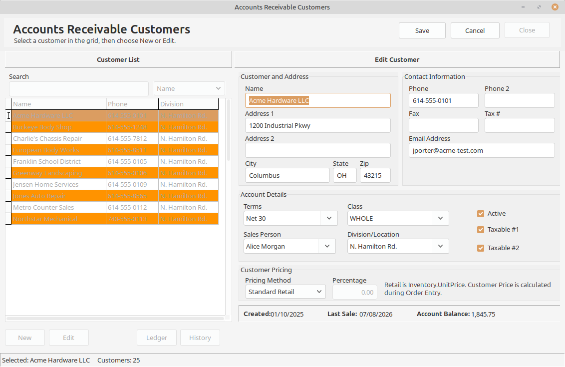LedgerSL Accounts Receivable Customers in the light theme, showing the customer list and edit fields for address, contact information, terms, class, division, tax settings, and pricing